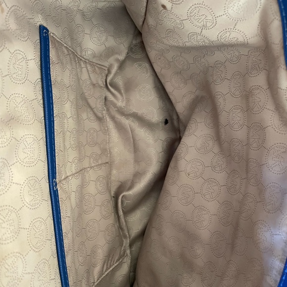 Michael Kors Multifunction Tote - Picture 6 of 6